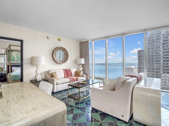 Apartment for sale  Unit #2508 - photo 5915094