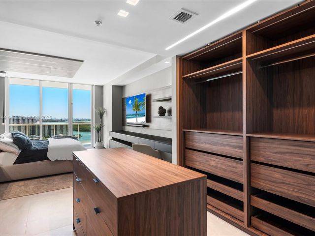 Apartment for sale  Unit # - photo 5873863