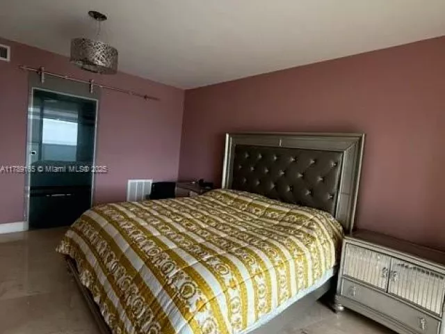 Apartment for rent  Unit #2804 - photo 5898944