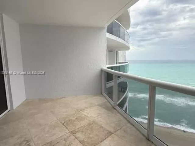 Apartment for rent  Unit #2804 - photo 5898947