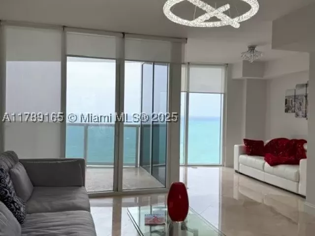 2-bedroom condo for rent in Sunny Isles Beach - 18911 Collins Ave 2804 - MondialRealty