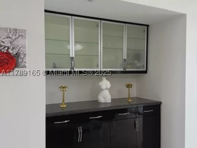 2-bedroom condo for rent in Sunny Isles Beach - 18911 Collins Ave 2804 - MondialRealty