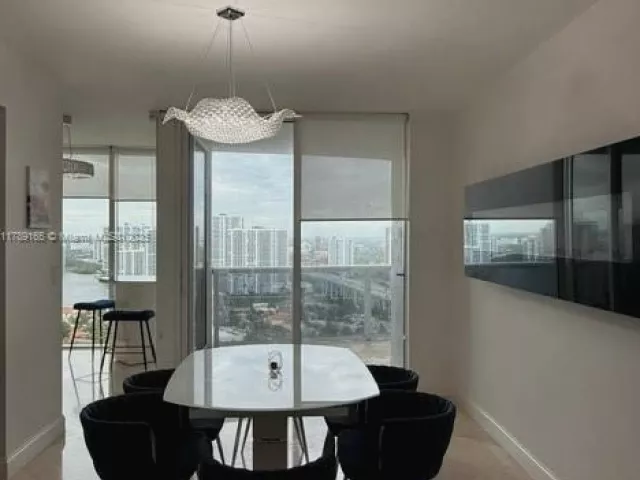 Apartment for rent  Unit #2804 - photo 5898935