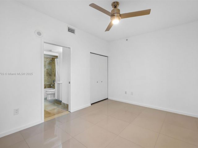 Apartment for sale  Unit #606 - photo 5965643