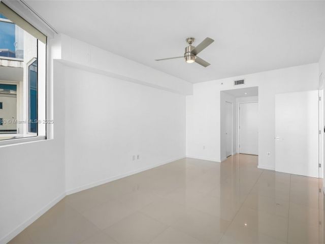 Apartment for sale  Unit #606 - photo 5965648