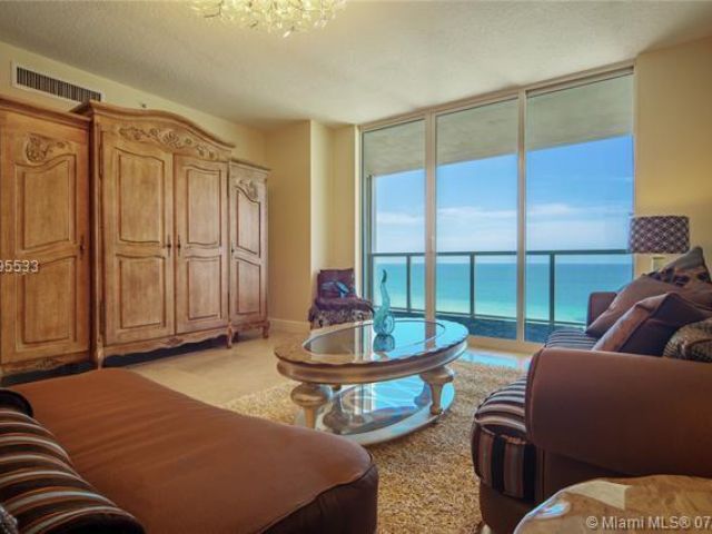 Apartment for rent  Unit #1102 - photo 5922296