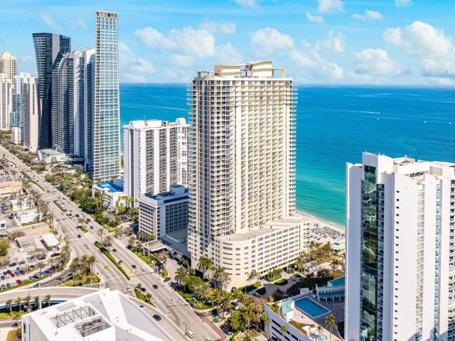 Apartment for rent  Unit #1102 - photo 5922306