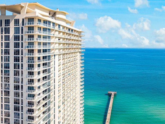 Apartment for rent  Unit #1102 - photo 5922307