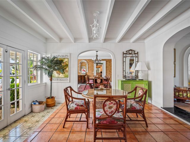 Home for sale at 525 Coral Way - photo 5934859