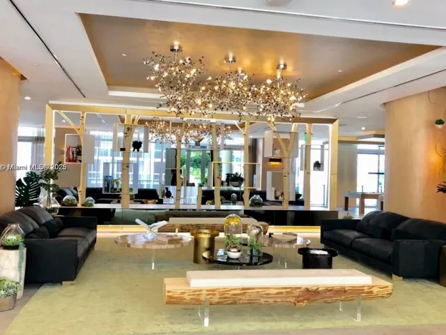 Apartment for sale  Unit #4905 - photo 5900028