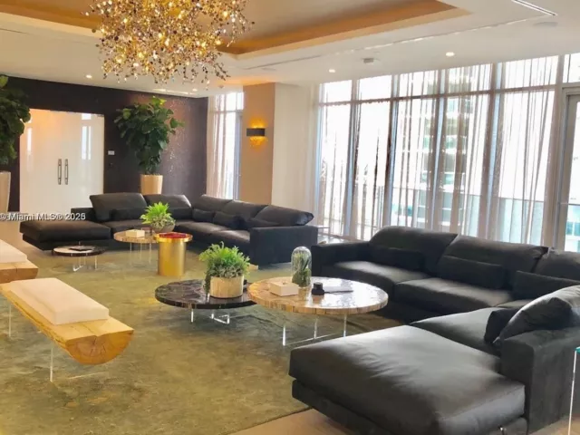 Apartment for sale  Unit #4905 - photo 5900029