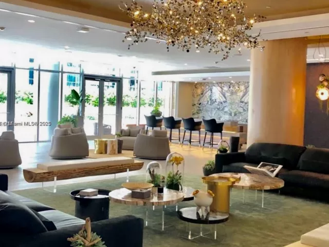 Apartment for sale  Unit #4905 - photo 5900030