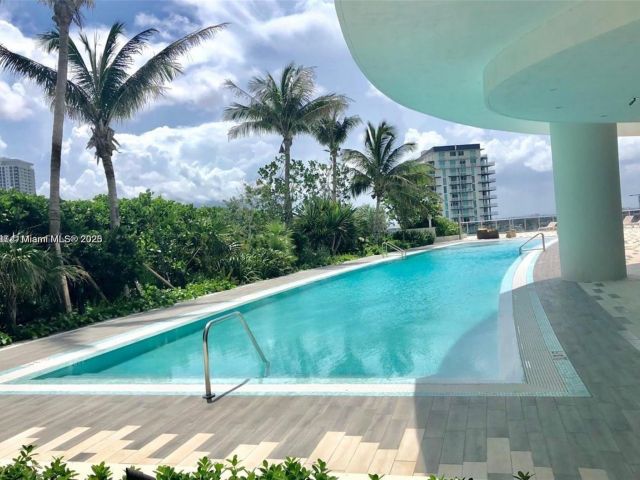 Apartment for sale  Unit #4905 - photo 5900025