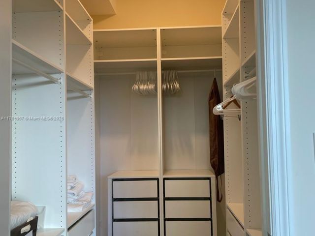 Apartment for sale  Unit #405 - photo 5909108