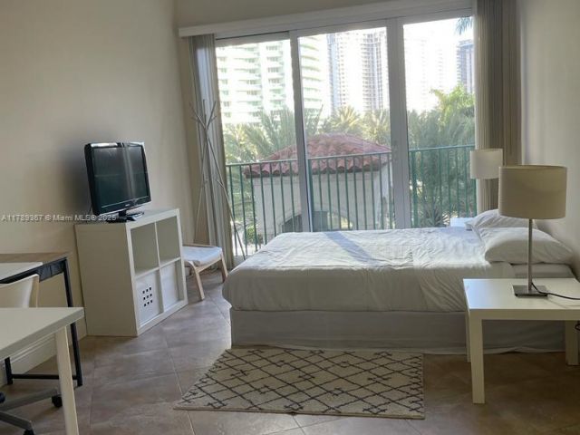 Apartment for sale  Unit #405 - photo 5909110