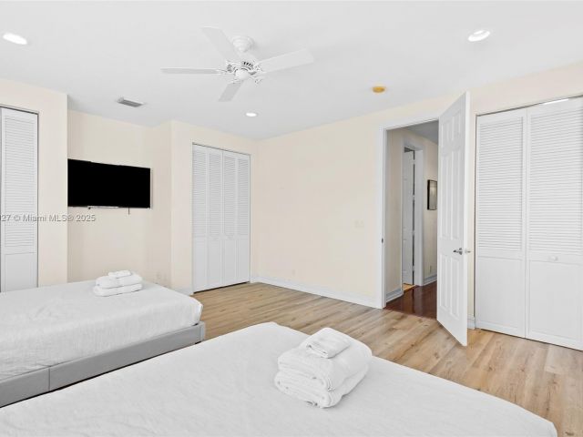 Home for sale at 419 SW 5th St 419 - photo 5891405