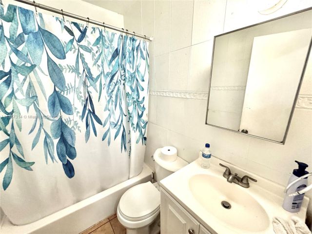 Home for sale at 6400 NW 1st Pl - photo 6002540