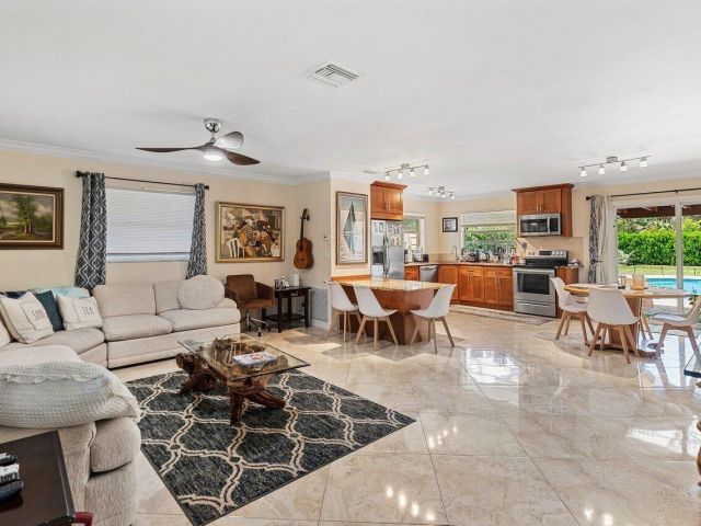 Home for sale at 1650 NE 3rd Avenue - photo 5878976