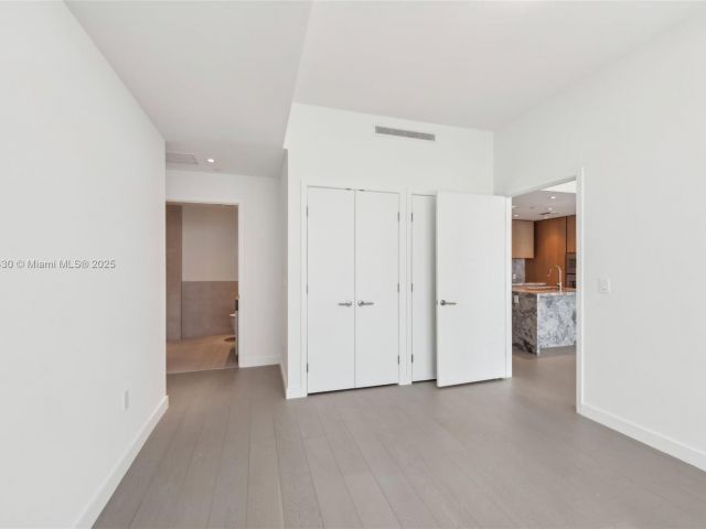 Apartment for sale  Unit #3004 - photo 6031242