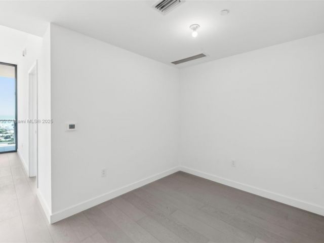 Apartment for sale  Unit #3004 - photo 6031249