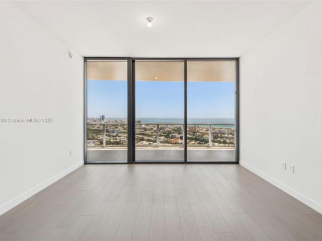 Apartment for sale  Unit #3004 - photo 6031256