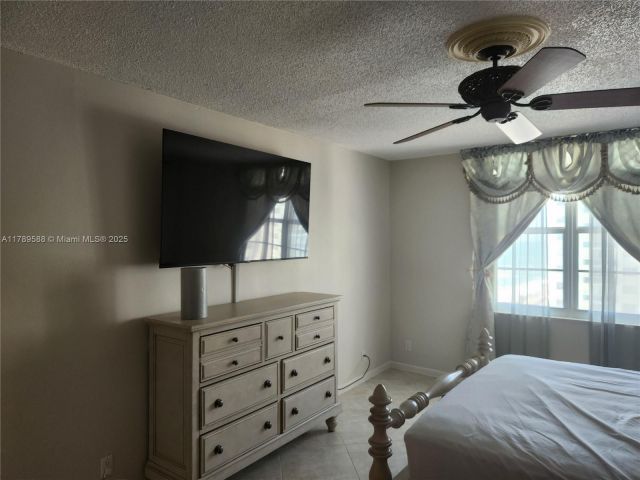 Apartment for rent  Unit #1108 - photo 5920327