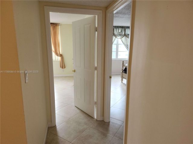 Apartment for rent  Unit #1108 - photo 5920330