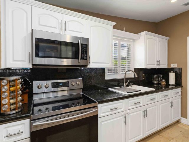 Home for sale at 2543 Marathon Ln - photo 5891626