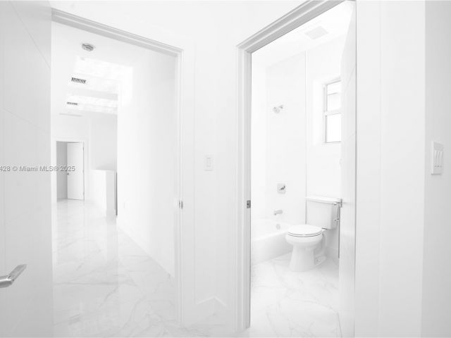 Home for sale at 900 SW 24th Rd - photo 5931018