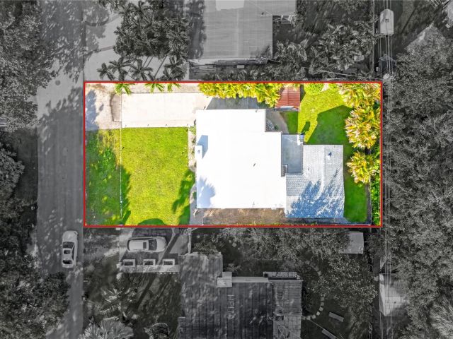 Home for sale at 1717 SW 14th St - photo 5893169