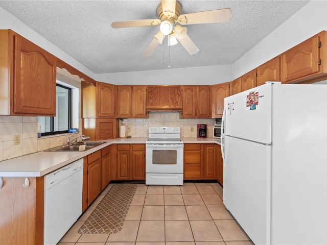 Home for sale at 1717 SW 14th St - photo 5893184