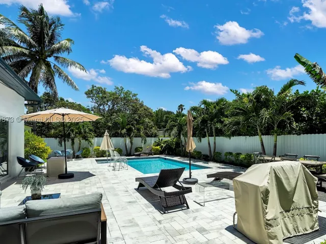 3-bedroom home for rent in Biscayne Park - 660 NE 121st St 660 - MondialRealty