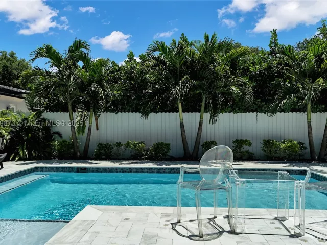 3-bedroom home for rent in Biscayne Park - 660 NE 121st St 660 - MondialRealty