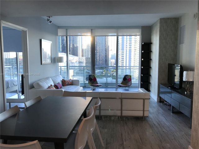 Apartment for rent  Unit #2302 - photo 5997888