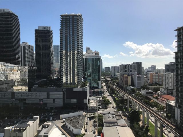 Apartment for rent  Unit #2302 - photo 5997893