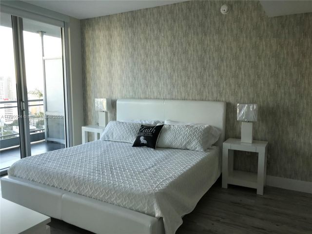 Apartment for rent  Unit #2302 - photo 5997905