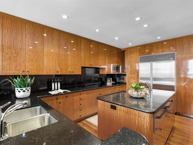 Apartment for sale  Unit #16K - photo 5919076