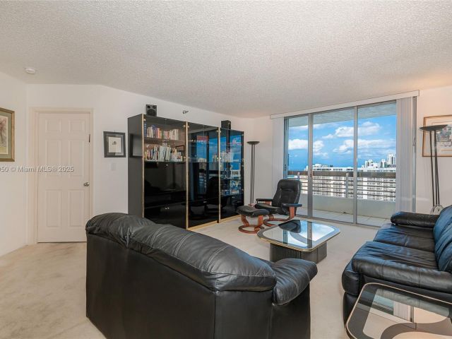 Apartment for sale  Unit #LPH14 - photo 5906083