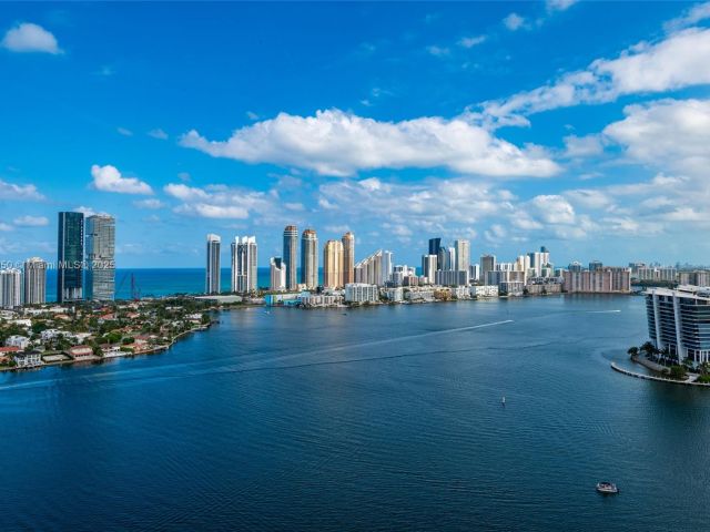 Apartment for sale  Unit #LPH14 - photo 5906086