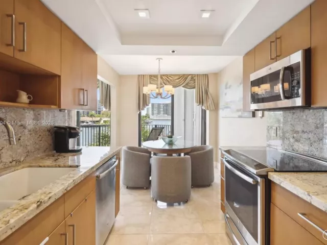 2-bedroom condo for sale in Hallandale Beach - 300 Three Islands Blvd 601 - MondialRealty