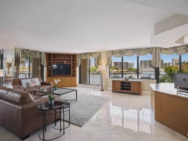 2-bedroom condo for sale in Hallandale Beach - 300 Three Islands Blvd 601 - MondialRealty