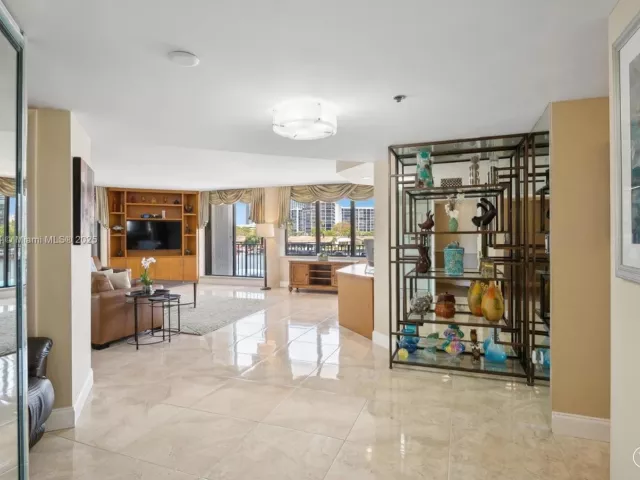2-bedroom condo for sale in Hallandale Beach - 300 Three Islands Blvd 601 - MondialRealty