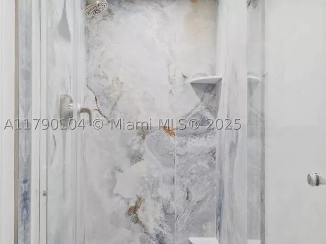2-bedroom condo for sale in Hallandale Beach - 300 Three Islands Blvd 601 - MondialRealty