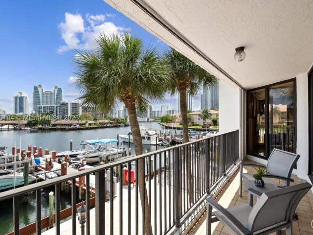 2-bedroom condo for sale in Hallandale Beach - 300 Three Islands Blvd 601 - MondialRealty