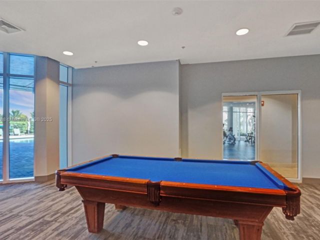 Apartment for rent  Unit #1604 - photo 5904258