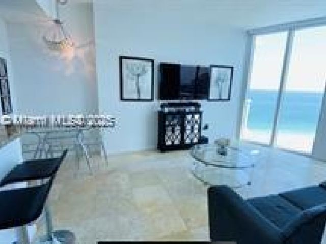 Apartment for rent  Unit #1604 - photo 5904260