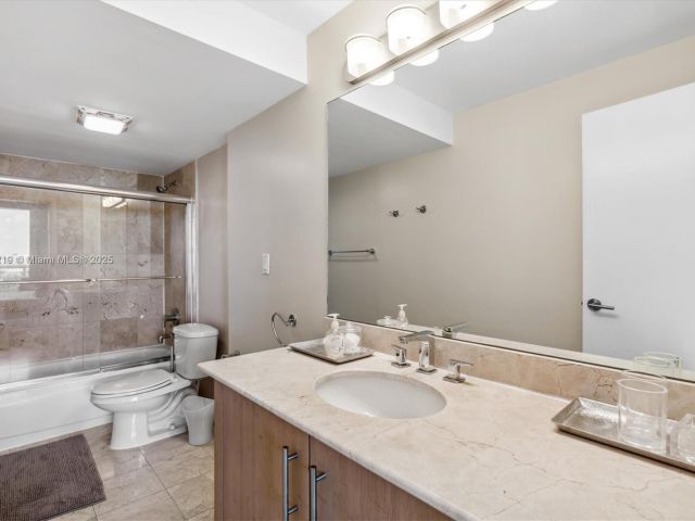 Apartment for sale  Unit #529 - photo 5934261