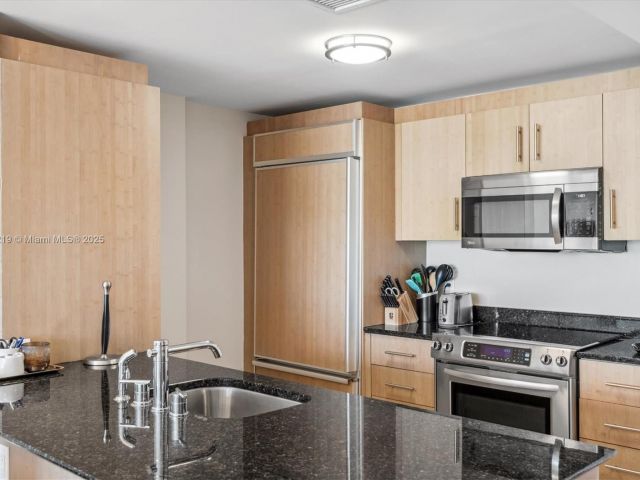 Apartment for sale  Unit #529 - photo 5934268