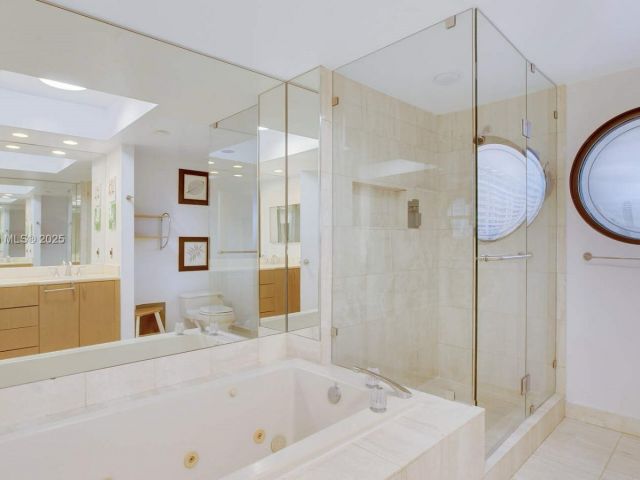 Apartment for rent  Unit #2409 - photo 5923014