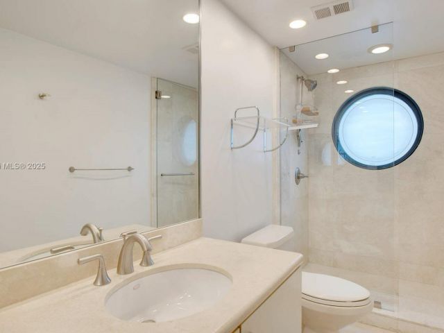 Apartment for rent  Unit #2409 - photo 5923016